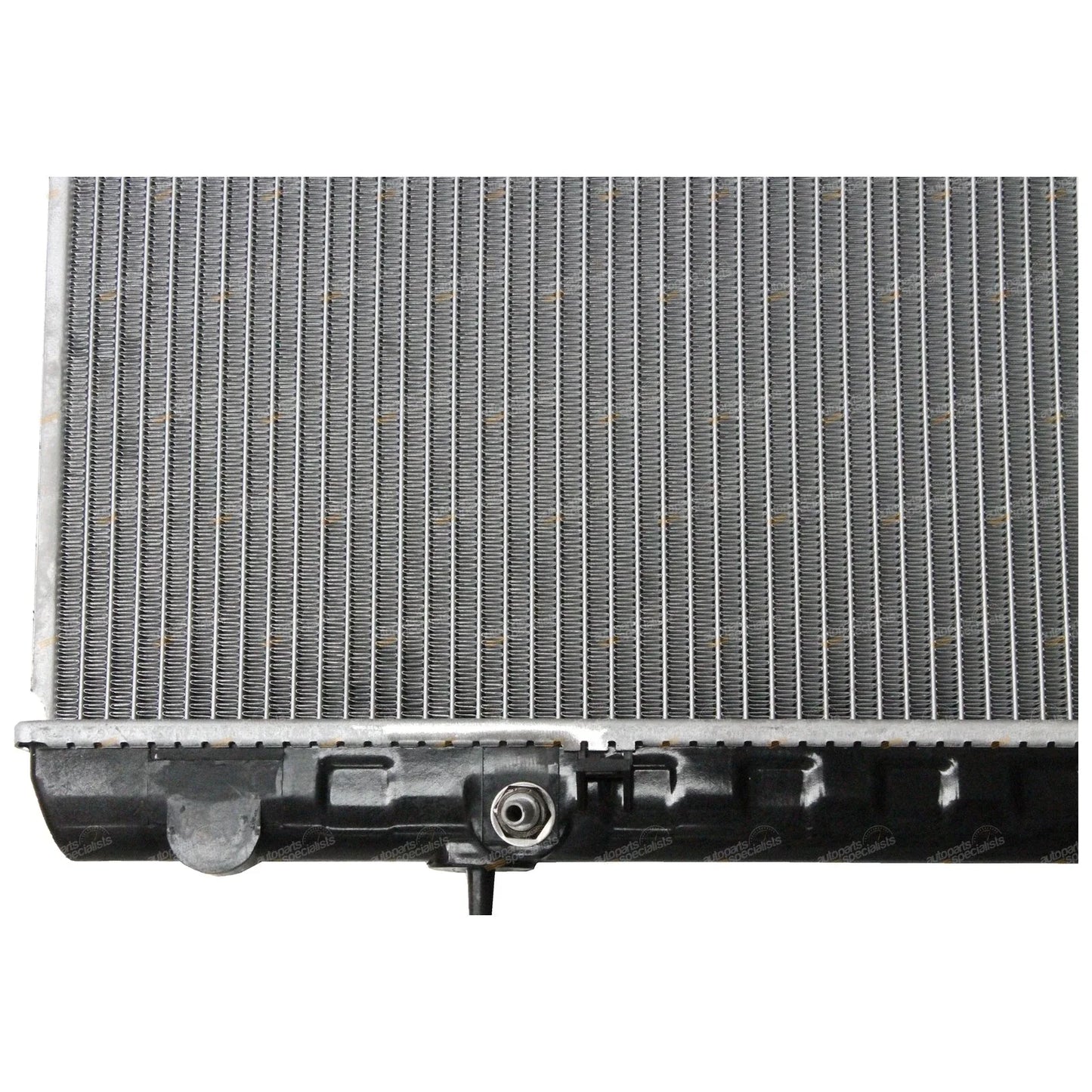 Aluminium Alloy V6 3.3L Radiator for Nissan Pathfinder R50 (1995-2005)