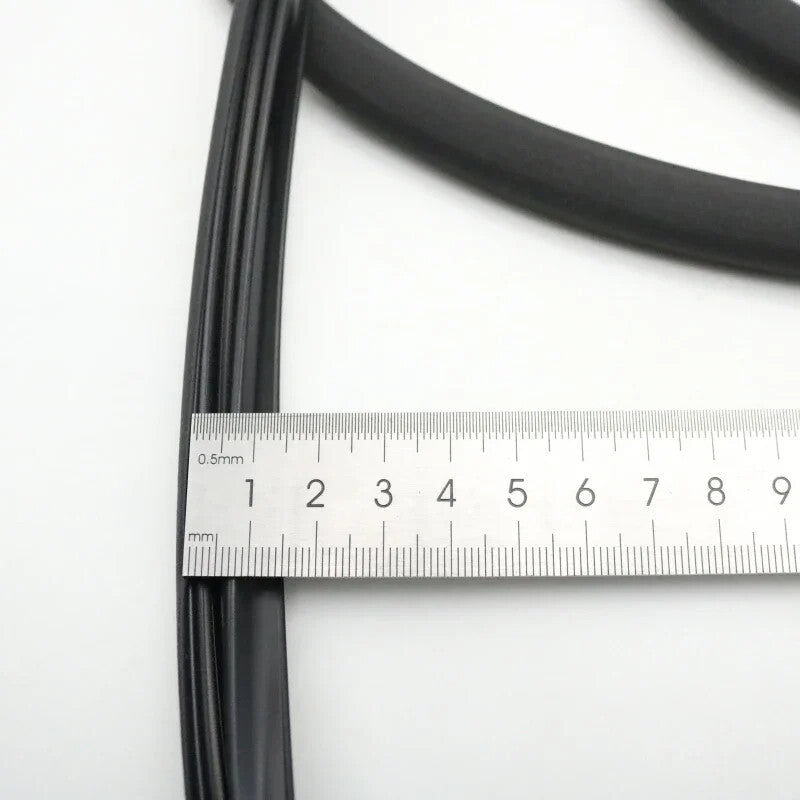 Weatherstrip Sliding Roof Seal Strip for Toyota Land Cruiser LC100 (1998–2007)
