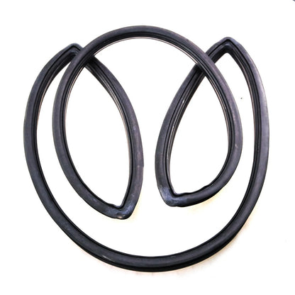 Front Windshield Weatherstrip for Toyota Land Cruiser Pickup J70 (1984–1999)