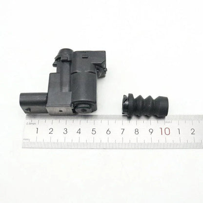 Fuel Tank Cover Door Lock Buckle Motor Spring Lock Latch for Jeep Renegade