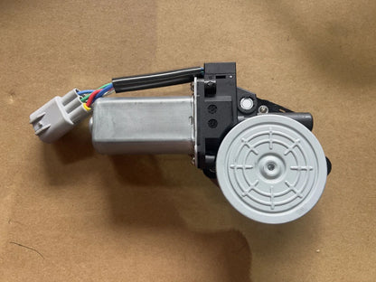 Front Left Window Lift Motor 5 Pins for Toyota Landcruiser J100 Series (1998–2007)