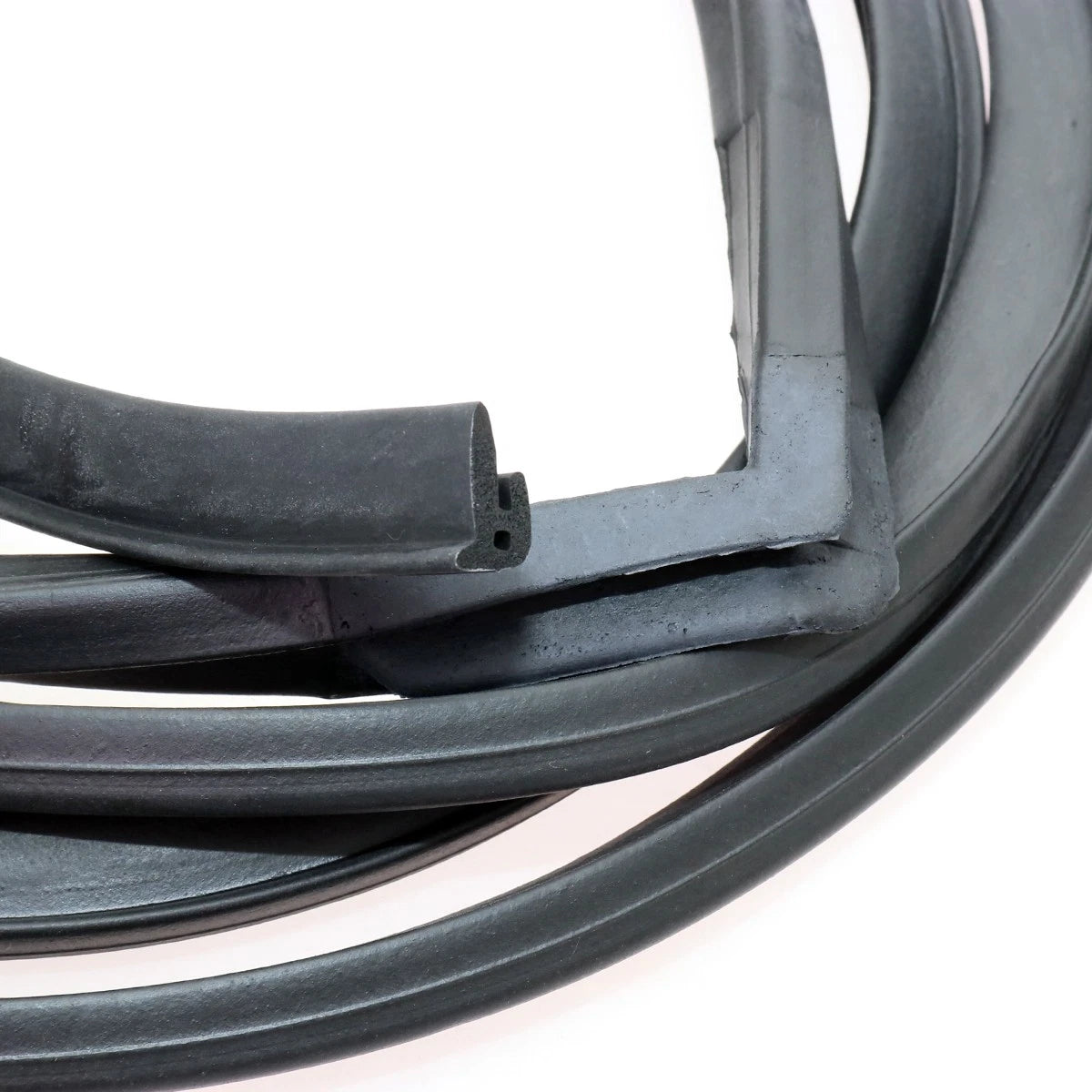 Front Door Seal Weatherstrip x2 for Nissan Datsun 510 1600 1968-1973