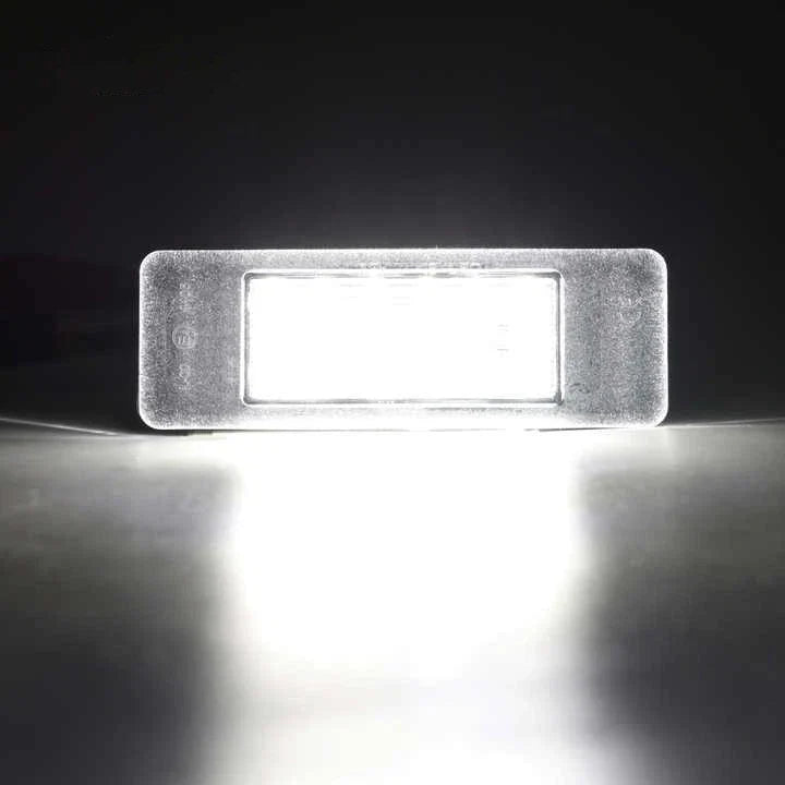 White LED License Plate Light for Infiniti Q50 (2014–2017)