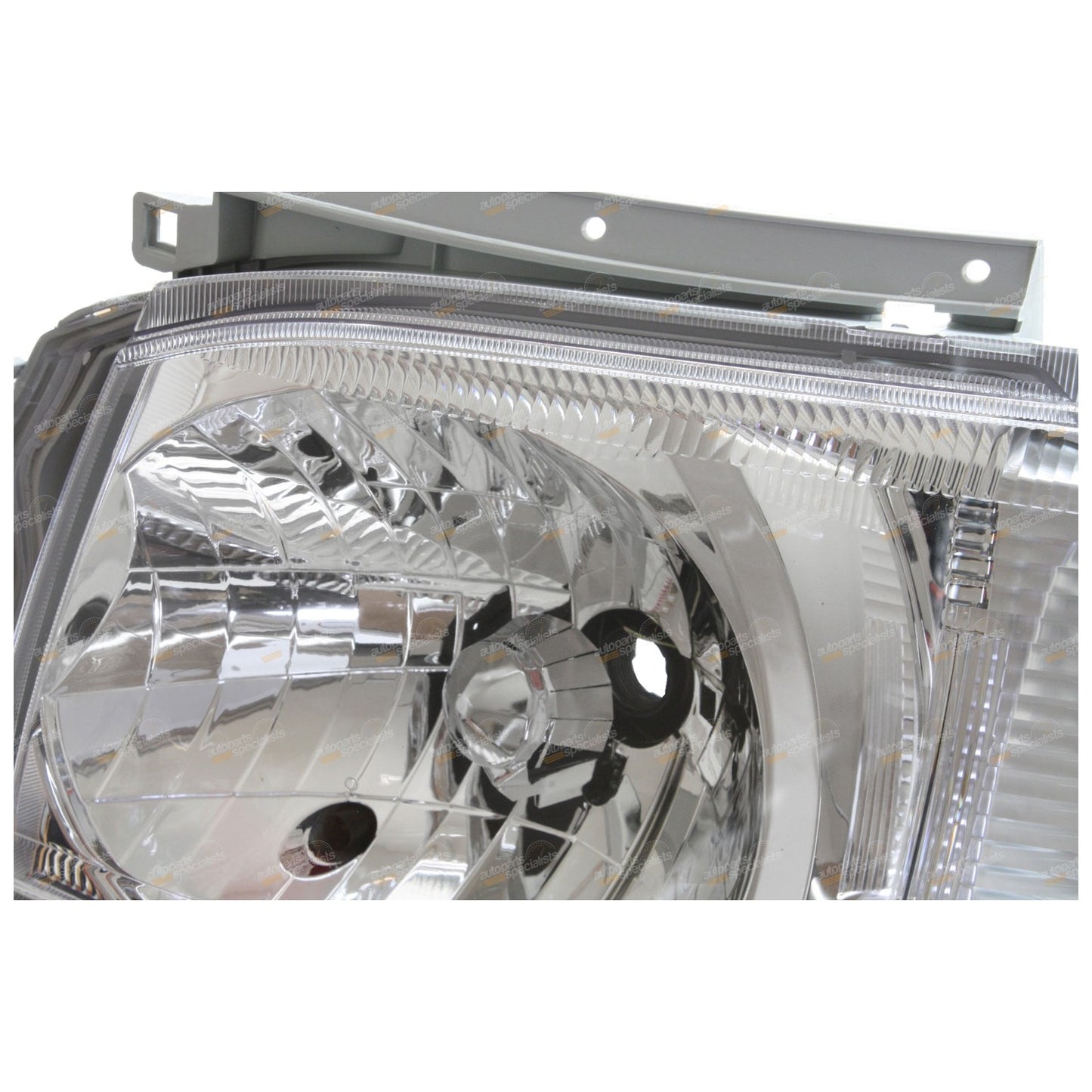 LH Headlight for Toyota Hiace Van (2005–2010)