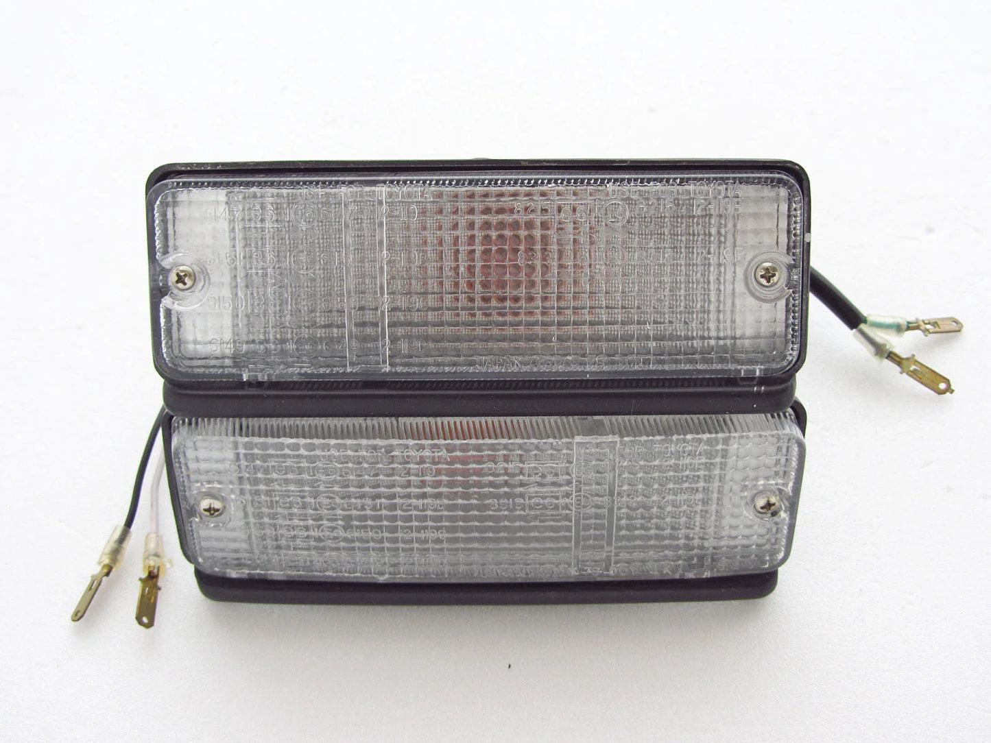 Front Bumper Lights for Toyota Corolla E70 KE70 KE75 TE71 TE72 (1979-1982)
