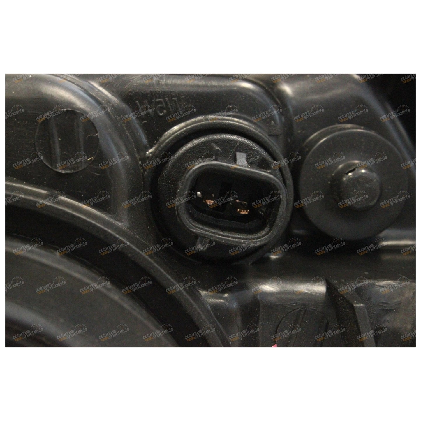 RH Headlight with Clear Blinker for Mitsubishi Triton (2006–2009)