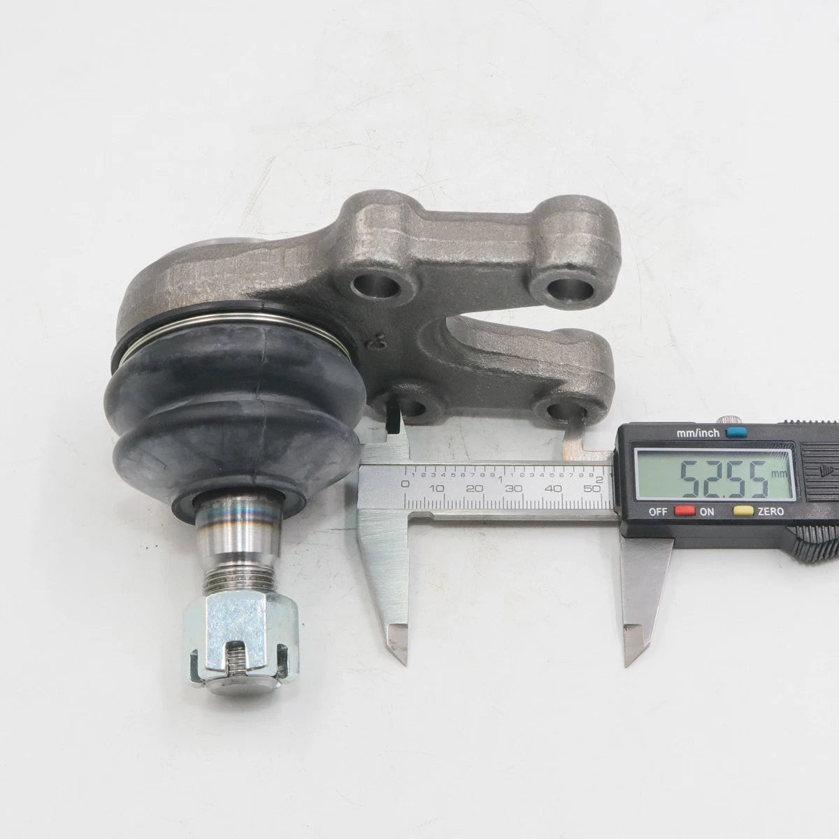 x2 Lower Ball Joints for Datsun Junior 140 N140 N141 Nissan 1970-1984