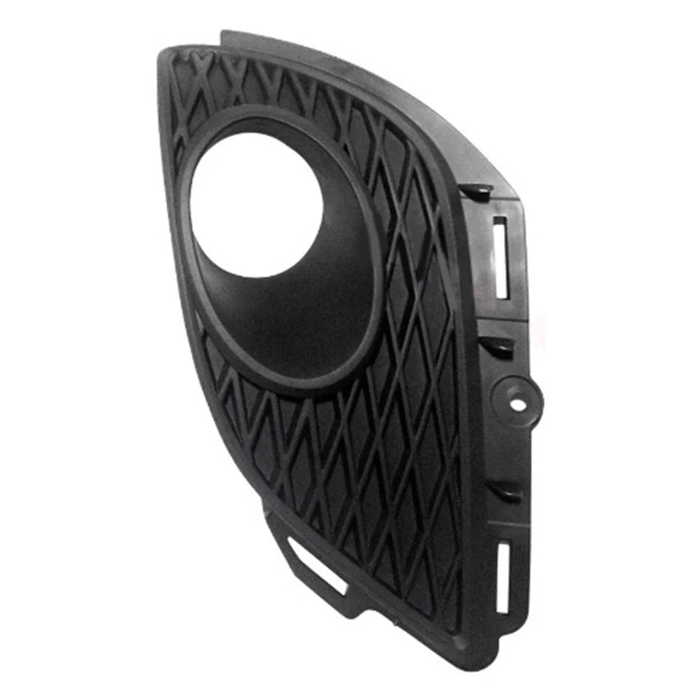 Plastic Fog Light Cover Front Right Bumper for Toyota Matrix (2009-2010)