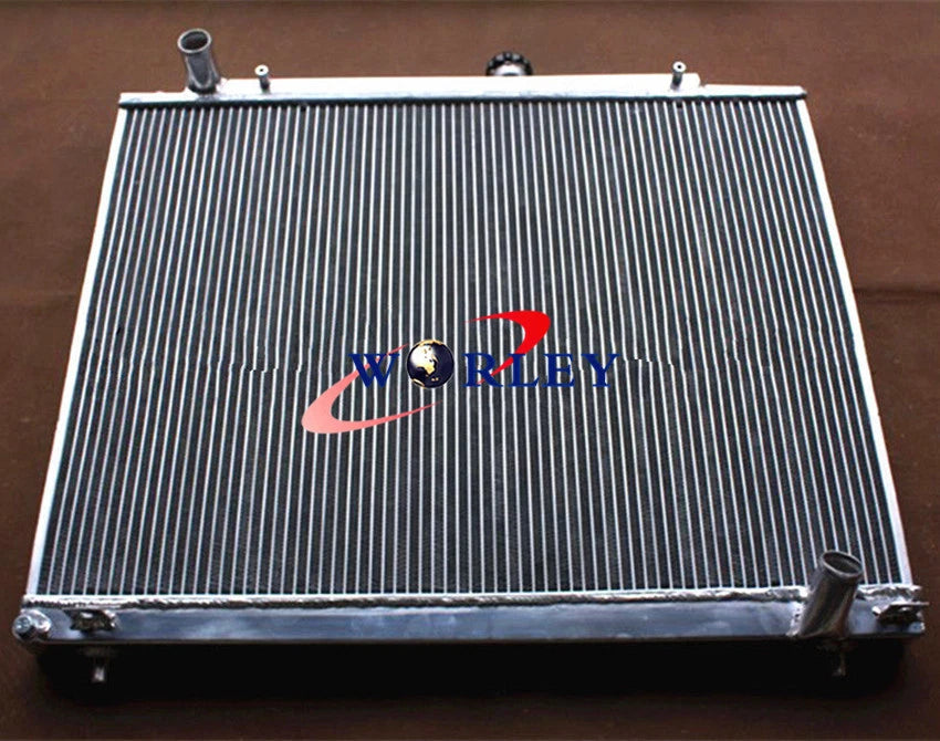 Aluminum Radiator & Fan for Pajero Montero Shogun (2000–2006)