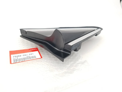 Right Front Pillar Corner Garnish Cover for Honda Odyssey (2005–2010)