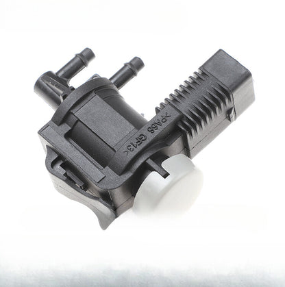 Idle Air Control Valve for Volkswagen Beetle Golf, Audi A3 A4 (2000–2006)