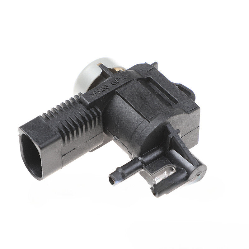 Idle Air Control Valve for Volkswagen Beetle Golf, Audi A3 A4 (2000–2006)