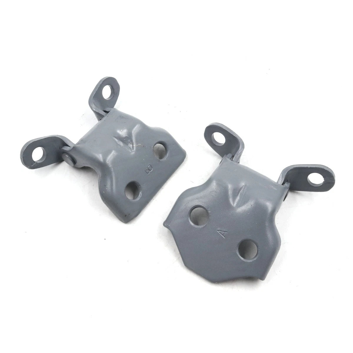 Right Door Hinge for Isuzu Faster Pickup Truck (1997–2002)