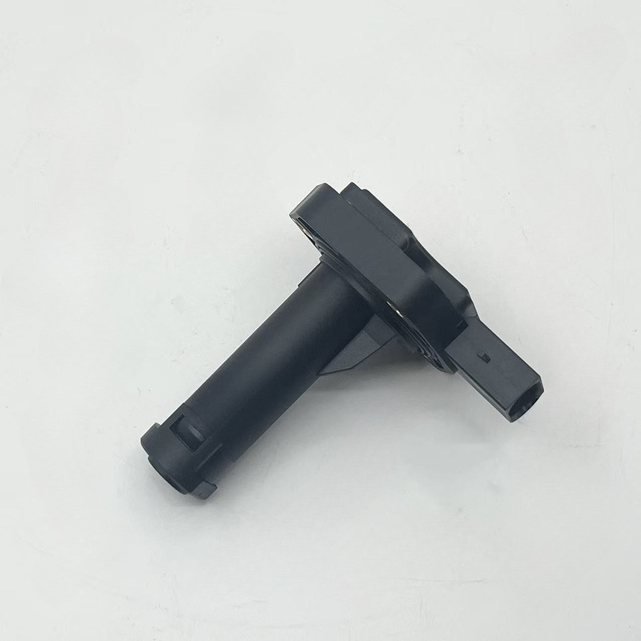 Engine Oil Level Sensor for Volvo C30 C70 S60 S80 XC60 XC70 XC90 (2007–2017)