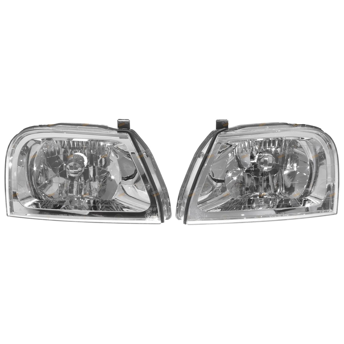 Headlights Pair for Mitsubishi Triton MK Ute (2004–2006)