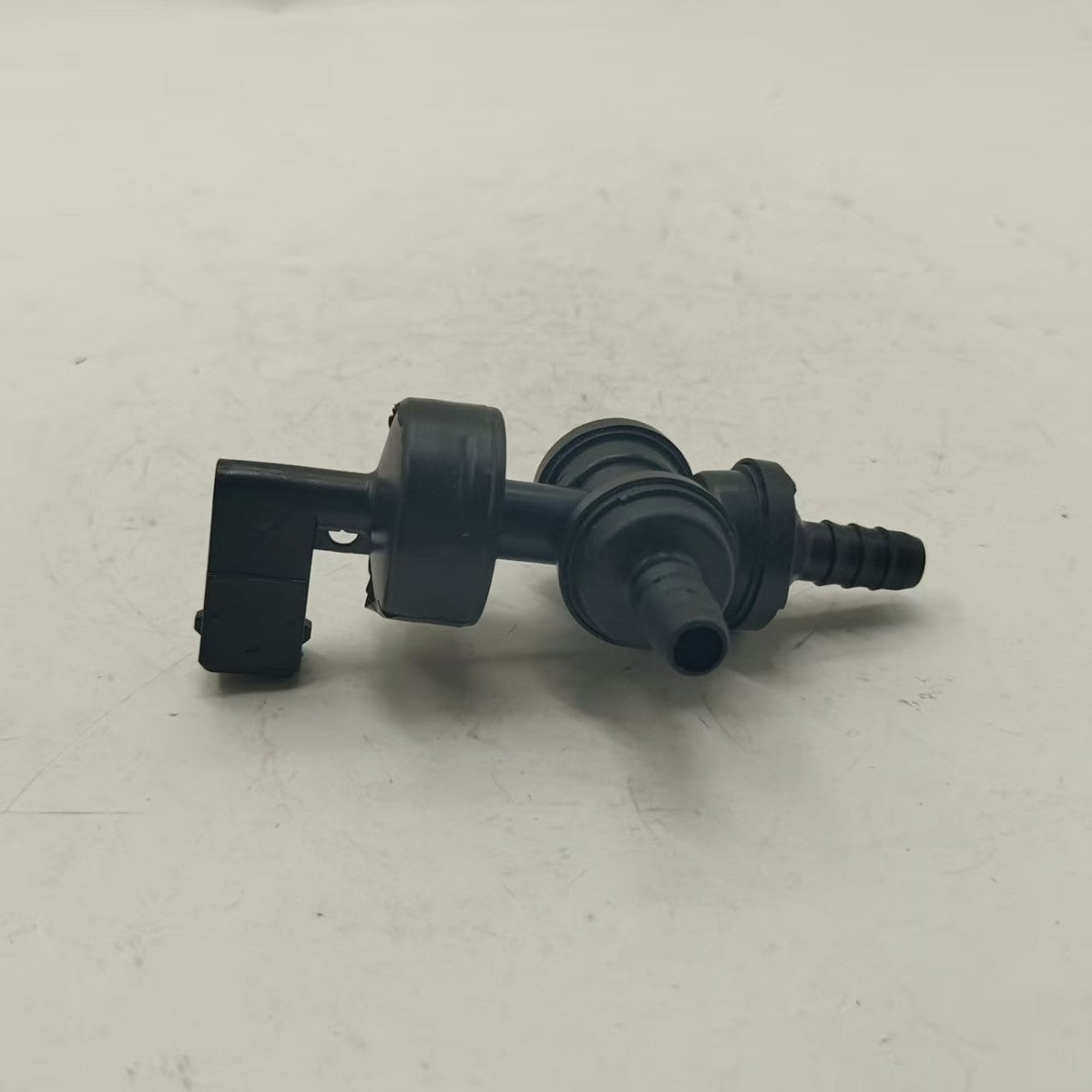 Brake Booster Vacuum Switch for Volvo S60 S80 V70 XC70 (2003–2009)
