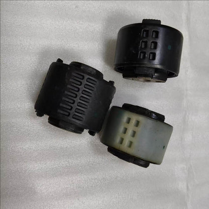 Set of 3 Rear Motor Bushings for Tesla Model Y (2020–2023)